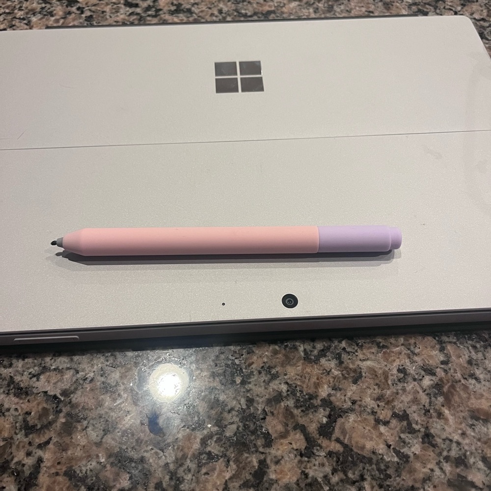 Microsoft Surface Pro 7+